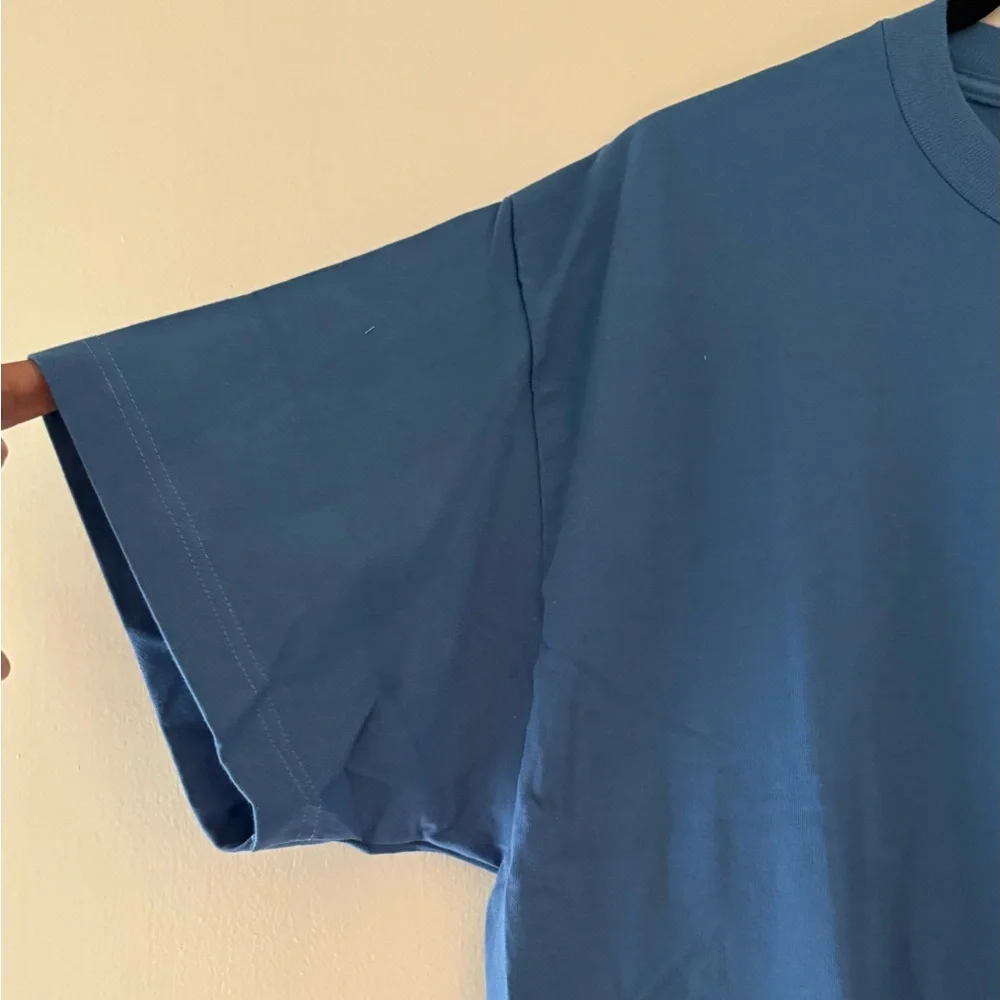 Hanes Blue Short Sleeve Tee Classic Crew Neck - Picture 2 of 4